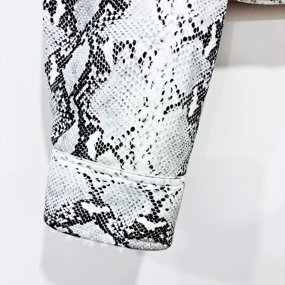 HONEY PUNCH Snake pattern faux leather coat with sheepskin collar - Picture 7 of 9